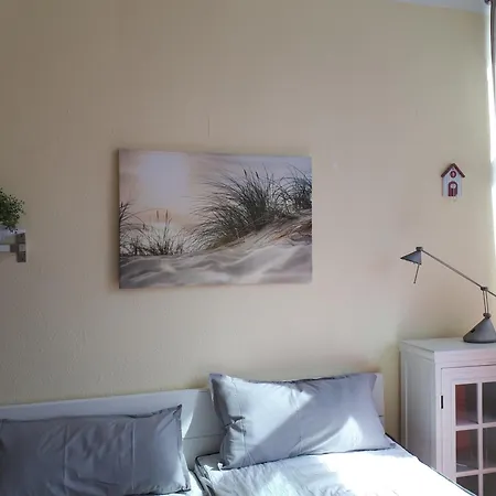 Koje Neu Apartment *
